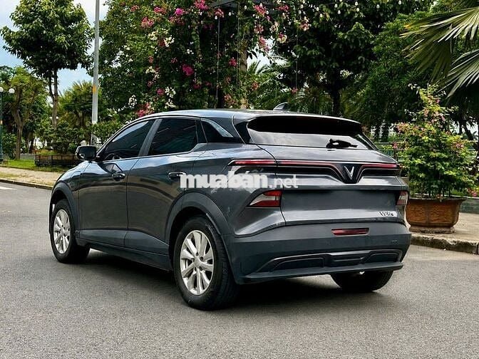 Vinfast VF6 Eco Xám  39.000 km Nhiều đồ chơi