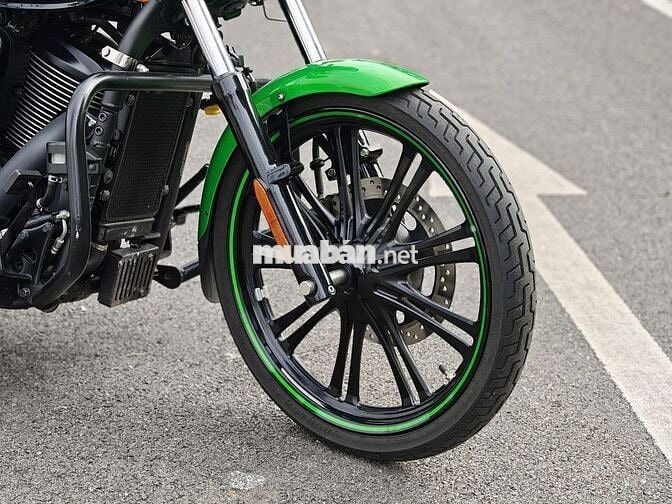 Kawasaki Vulcan 900 Custom 2019 Odo 300 Mile