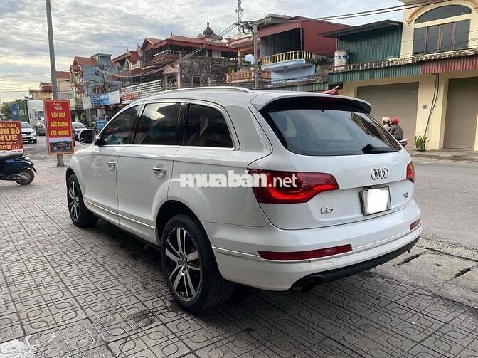 Audi Q7 2010 Trắng Tự động 3.0 7 chỗ