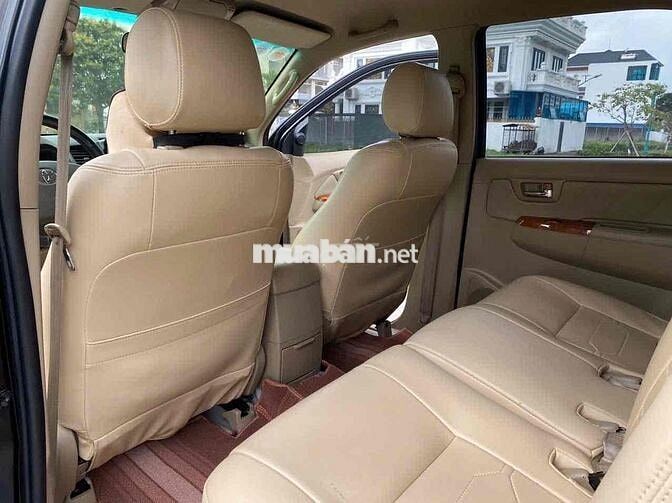 Toyota Fortuner 2009 2 cầu Đen