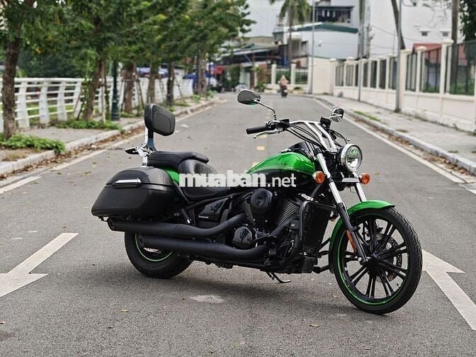 Kawasaki Vulcan 900 Custom 2019 Odo 300 Mile