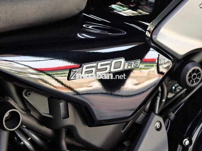 Kawasaki Z650 RS 2023 Xám Titan 3000km
