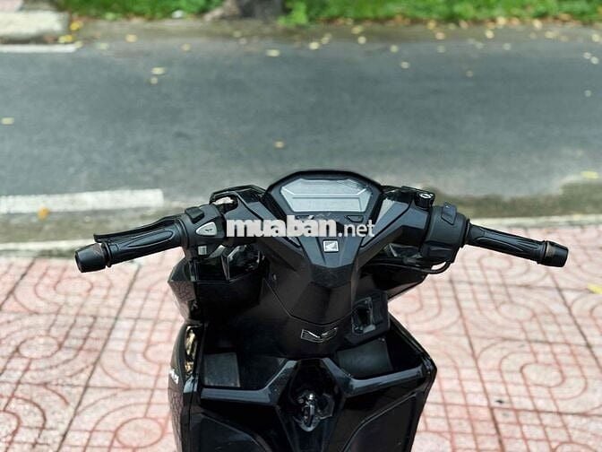 Honda Vario 150 Đen Zin chưa rớt bstp 9 chủ