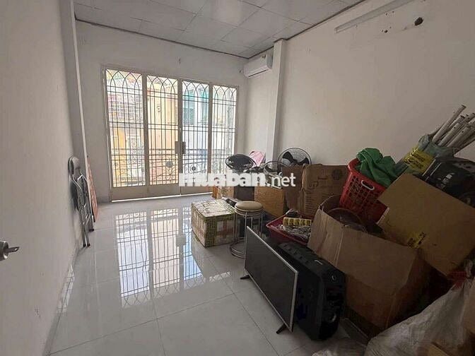 Bán nhà Phú nhuận 44m2 giá 8,5 tỷ, SHR, hẻm xe hơi