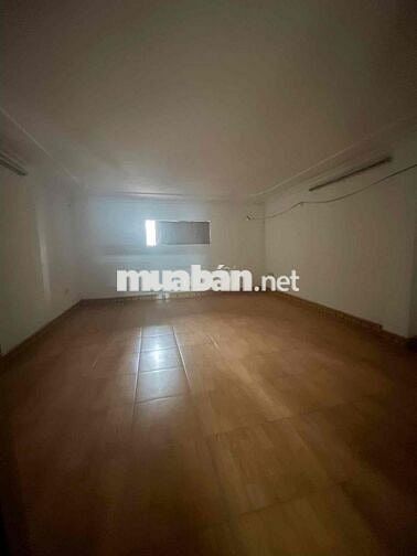 6,5tr. Cho thuê nhà Nguyễn Văn Cừ, 5pn, nội thất cơ bản