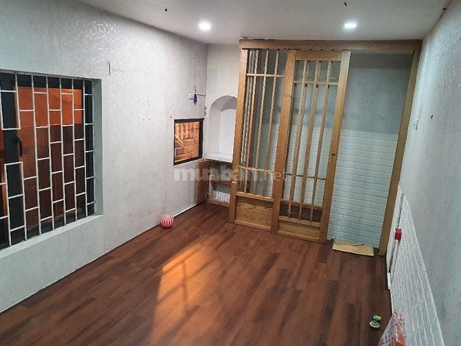 Cho thuê nhà riêng mặt ngõ Hoàn Kiếm