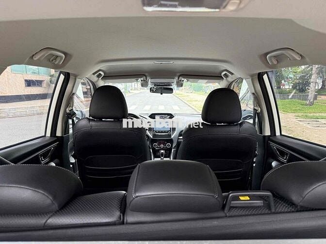 Subaru Forester 2.0 IS EyeSight 2019 Trắng 60.000