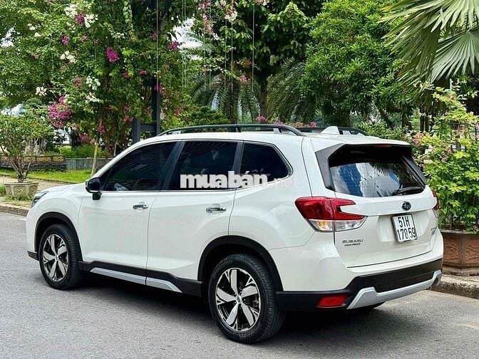 Subaru Forester 2.0 IS EyeSight 2019 Trắng 60.000