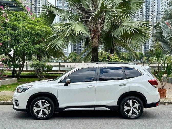 Subaru Forester 2.0 IS EyeSight 2019 Trắng 60.000