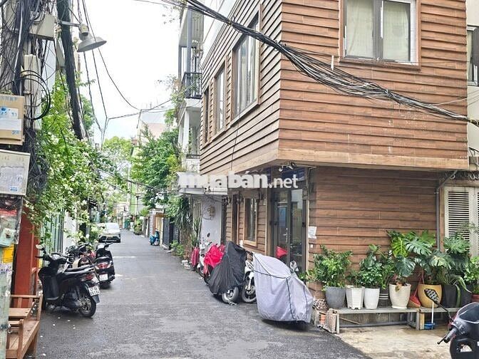 Mặt bằng KD hiếm có -39m2 full service hẻm Nguyễn Bỉnh Khiêm, Quận 1