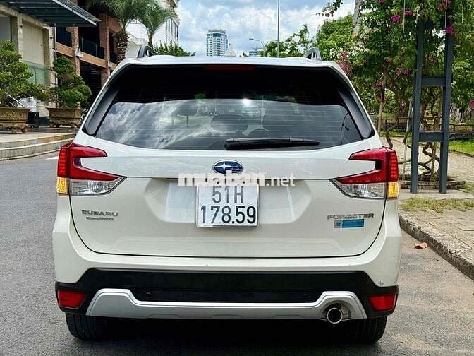 Subaru Forester 2.0 IS EyeSight 2019 Trắng 60.000