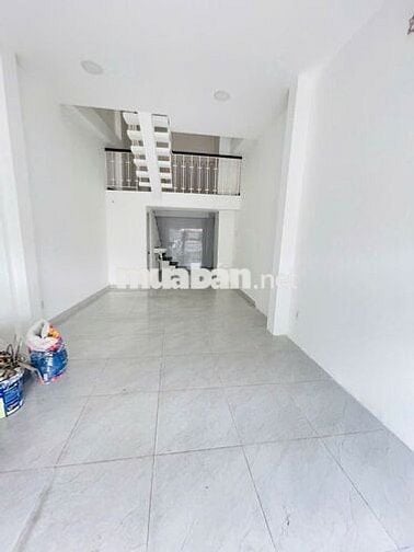 Góc MT Đường 3/2-Nguyễn Tri Phương-P.9 Q.10-5 tầng-3,6x13m-Giá 30tr/th