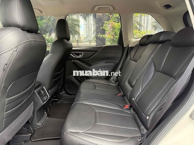 Subaru Forester 2.0 IS EyeSight 2019 Trắng 60.000
