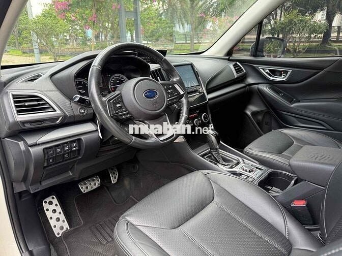 Subaru Forester 2.0 IS EyeSight 2019 Trắng 60.000