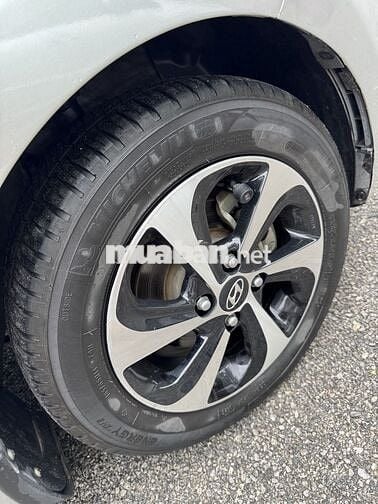 HUYNHDAI I10 2019 SEDAN 1.2 STĐ ODO ZIN 9V