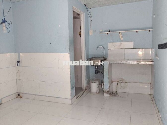 cho thuê nhà , nhà trống vào ở ngay , 1248/32 HTP