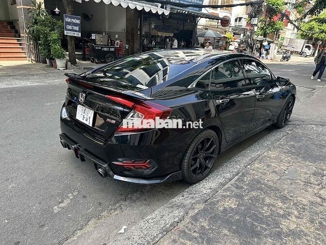Honda Civic RS 2019 Đen 60.000km