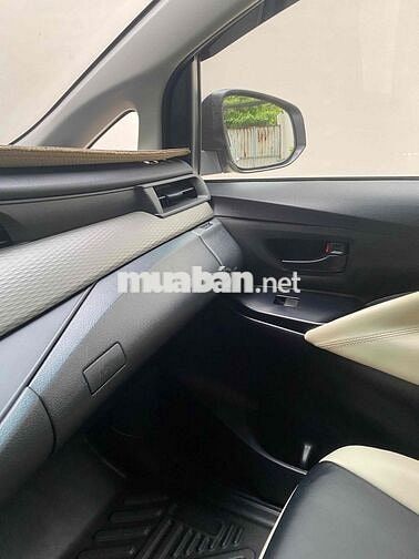 Toyota Innova E 2019 Số sàn Bạc