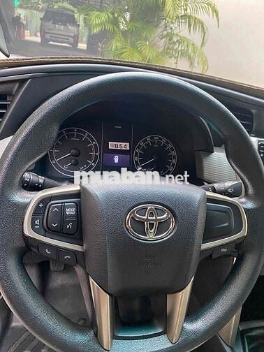 Toyota Innova E 2019 Số sàn Bạc