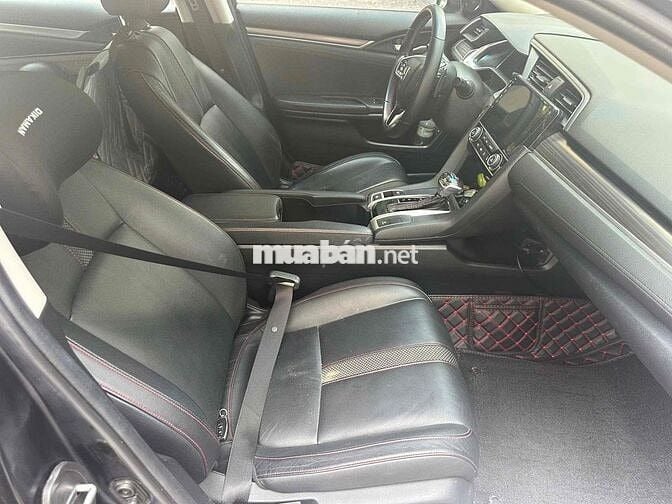 Honda Civic RS 2019 Đen 60.000km