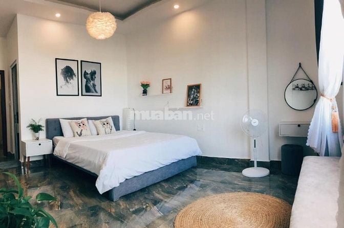 Bán khách sạn giá đầu tư, mặt tiền đường Triệu Việt Vương Đà Lạt 