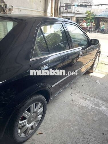 Ford Laser 2004 1.8 MT Số sàn Đen