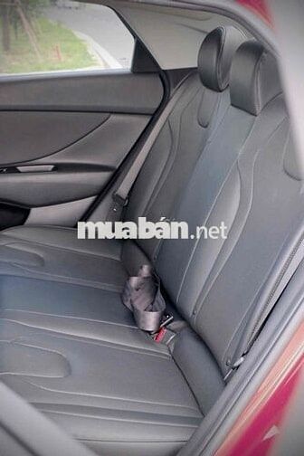 Hyundai Elantra 1.6 Đặc Biệt 2024 Đỏ Cá Nhân