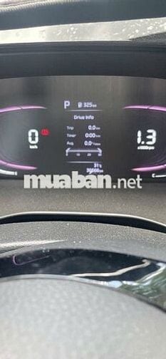 Kia Caren Signature 1.4L Turbo Trắng 36666 km