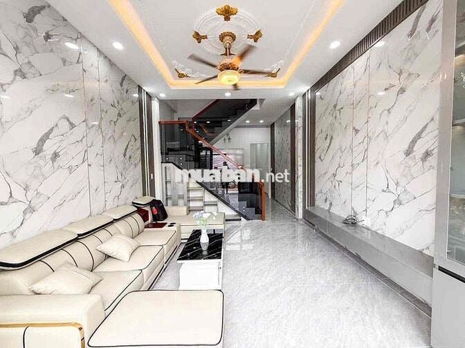 Bán nhà 1 trệt 1 lầu p. Bửu Hoà gần đường chính lớn