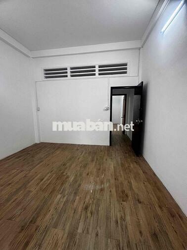 NHÀ CHO THUÊ HXH , ĐẤT THÁNH, PHƯỜNG 6, TÂN BÌNH. DT 5X15M. 4PN