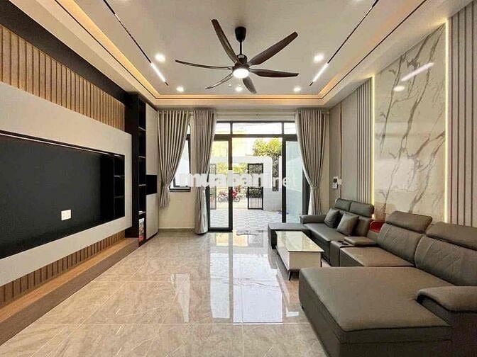 Nhà Phố Mỹ Hạnh Nam Hoàn Công Gần chợ UBX