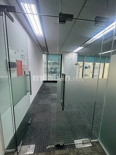 CHO THUÊ VĂN PHÒNG HẠNG A, TÒA NHÀ CHARMVIT, 80m2, VIEW THOÁNG