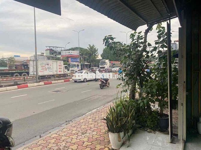 CHO THUÊ NHÀ MẶT TIỀN QL1A TIỆN Ở KINH DOANH 2PN