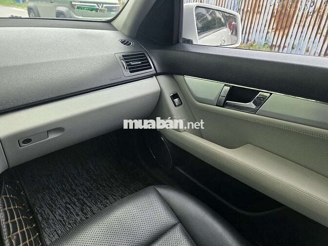 Mercedes-Benz C200 2011 Trắng 132202 km