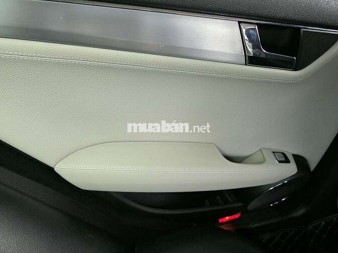 Mercedes-Benz C200 2011 Trắng 132202 km