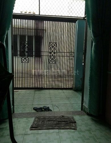 Cho thuê nhà nguyên căn giá rẻ gần Ngã Tư Ga quận 12