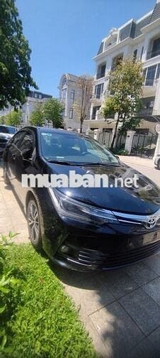 Toyota Corolla Altis 2.0V 2019 Màu đen.