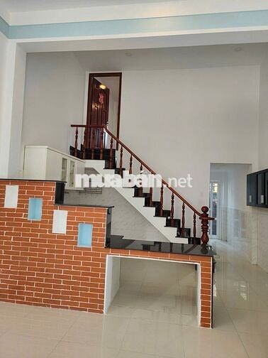 CHÍNH CHỦ CHO THUÊ NHÀ NGUYÊN CĂN 100m2 CHO GIA ĐÌNH NHỎ 