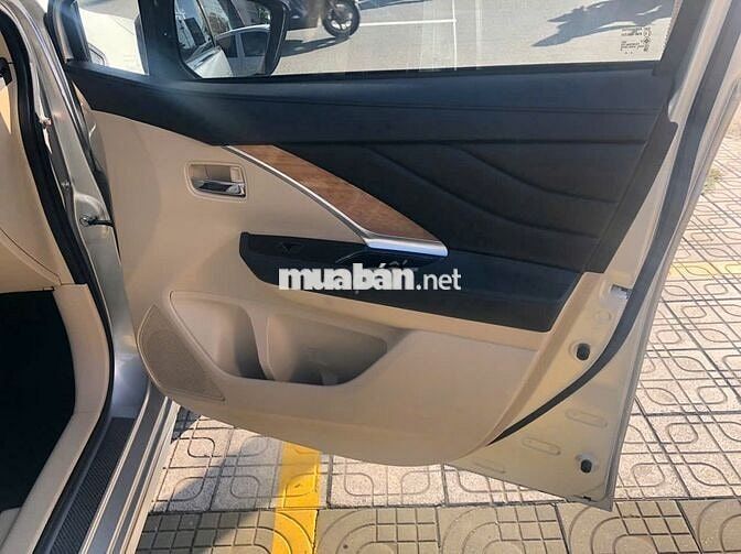 Mitsubishi Xpander 2019 Tự động Bạc 78000 km