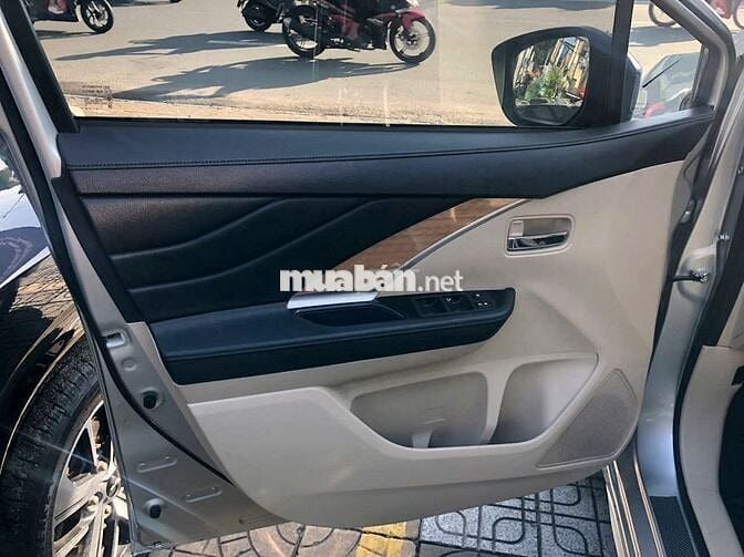 Mitsubishi Xpander 2019 Tự động Bạc 78000 km