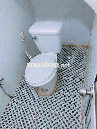 cho Thue nhà nguyên căn tx 25 q12 Gia 5tr 3p ngủ 2wc