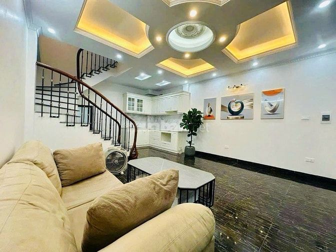 Bán Nhanh Nhà Kim Ngưu, về ở ngay, gần oto, 34m, 5 tầng, giá 9,8 tỷ 