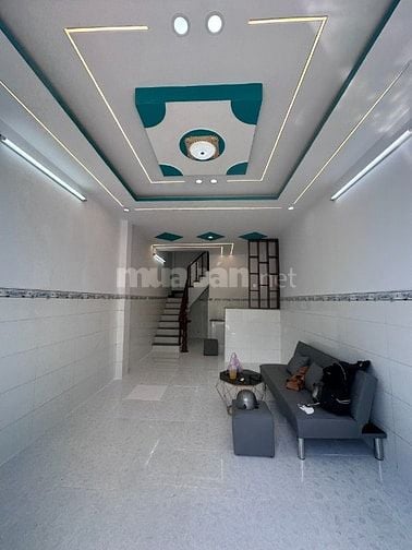 Nhà 1 trệt 1 lầu 40m2 Hóc Môn 495tr có sổ hồng sang tên chính chủ
