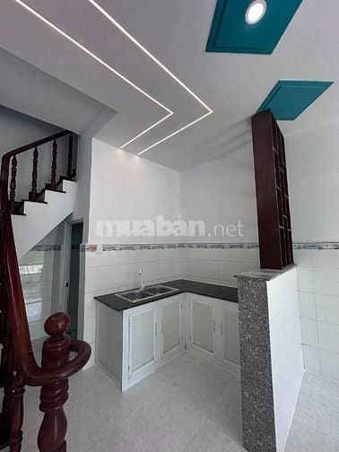 Nhà 1 trệt 1 lầu 40m2 Hóc Môn 495tr có sổ hồng sang tên chính chủ