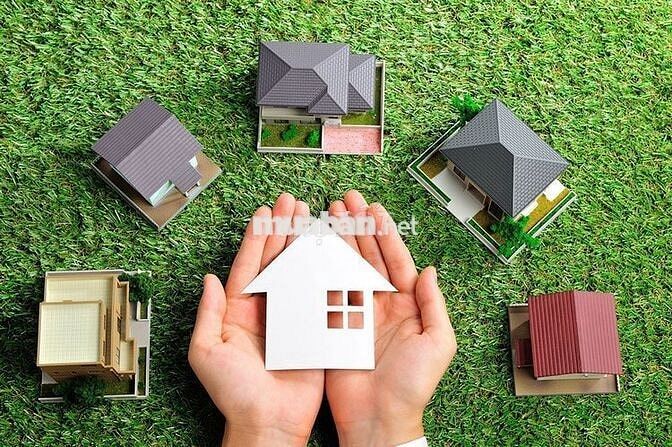 Sang lại  nhà nát 3 tầng betong thích hợp ngăn làm phòng trọ 