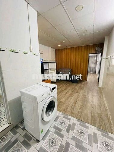 40m đến cv Tao Đàn + 1PN siêu rộng + ban công + free xe máy giặt riêng