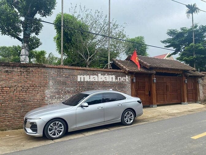 VinFast LuxA Plus 2022 Bạc 54.000km