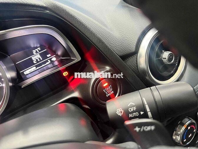 Mazda Mazda 2 Luxury 2020 Trắng 57.000 km