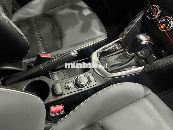 Mazda Mazda 2 Luxury 2020 Trắng 57.000 km