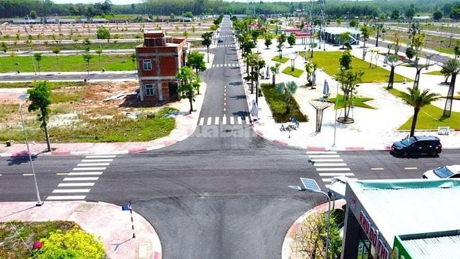 CHỈ 600 TRIỆU / NỀN LIỀN KỀ VINCOM DĨ AN - SỔ HỒNG RIÊNG 0964463720